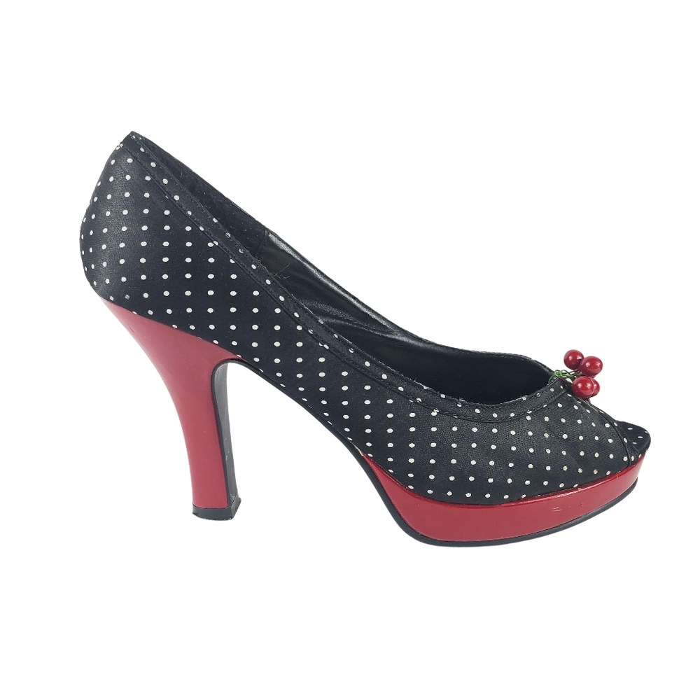 MADDEN GIRL HEELS SIZE 9